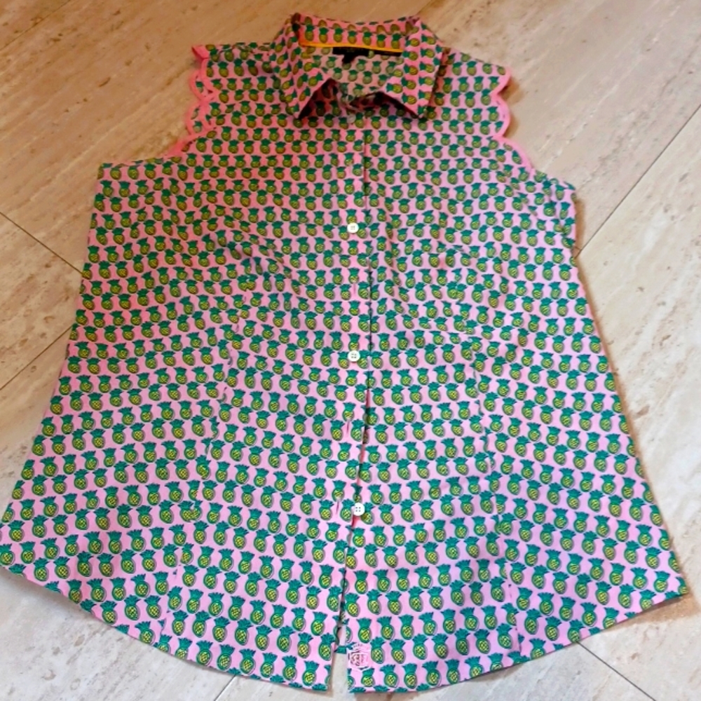 Adorable Talbot's Pineapple Button Down Tank Blou… - image 1